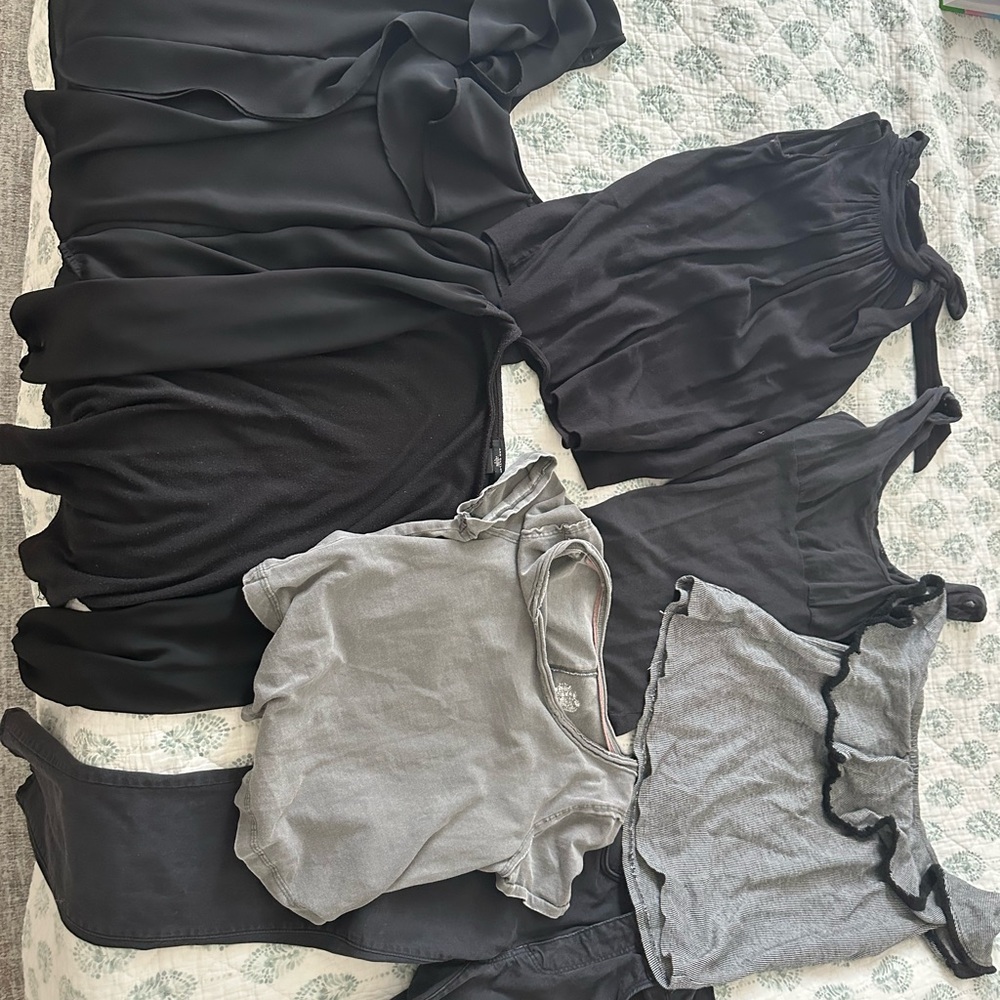 The Limited Elegant Black and Gray Ensemble